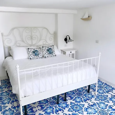 Carolina ゲストハウス 4*