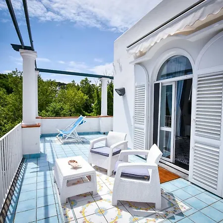 Carolina 4* カプリ